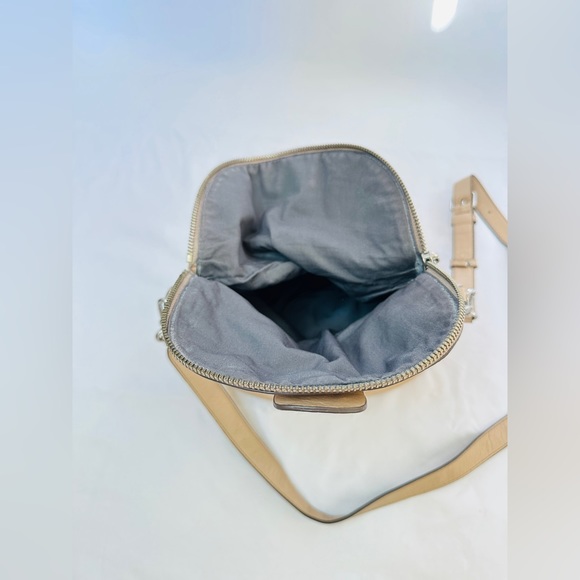 MARC by Marc Jacobs New Q Natasha Leather Crossbody Bag - Nude - Picture 5 of 12